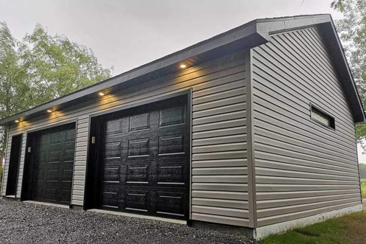 Un garage convenant au style architectural de votre propriété